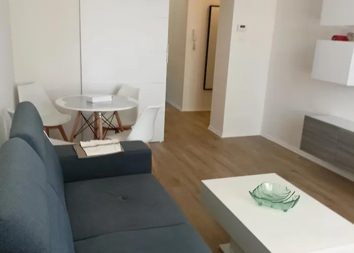 Apartment Slowackiego 41 *